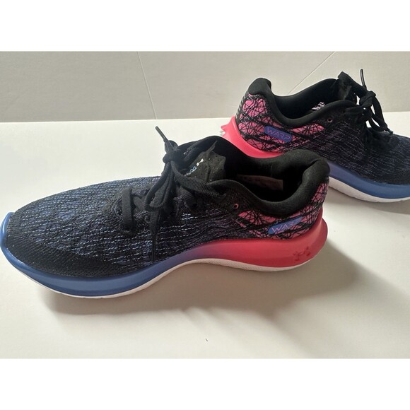 Under Armour Other - Under Armour Flow Velociti Wind  Running Tenis Black Pink And Blue Size 7